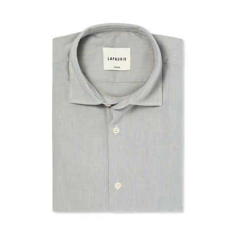 Chemise à fine rayures