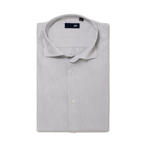 Chemise formelle à fines rayures