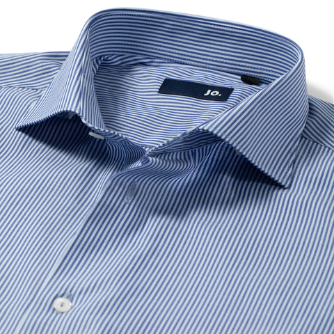 Chemise formelle à fines rayures bâton bleu