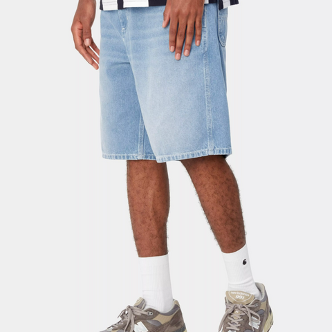 Short en denim bleu clair